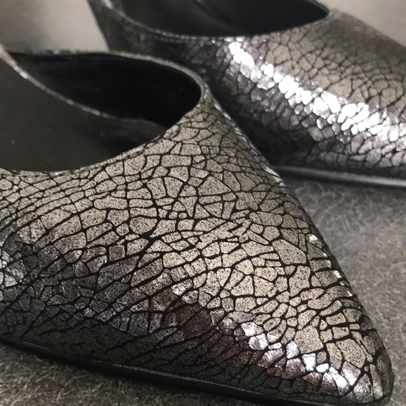 Nine West Point Toe Stefano Pumps - Picture 3 of 8